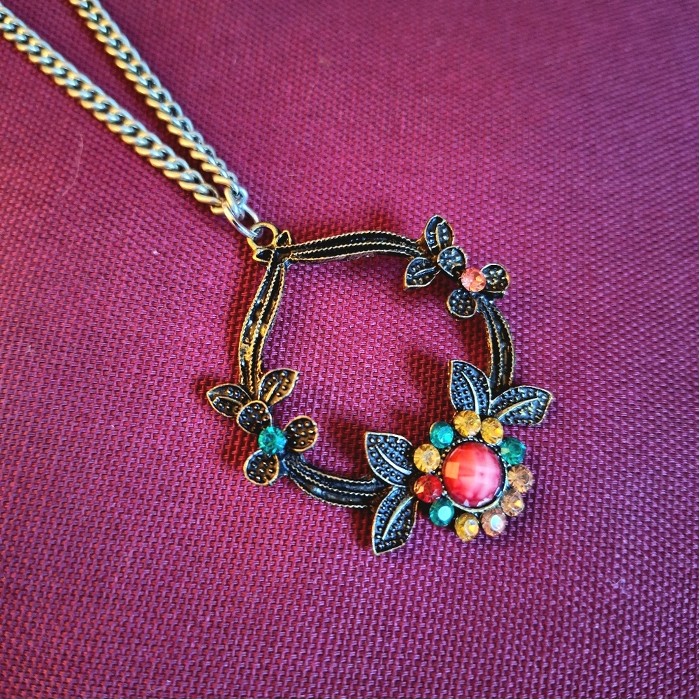 Handmade Vintage Flower Necklace